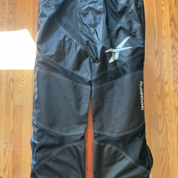 Reebok 5k roller hockey pants - Picture 5 of 5